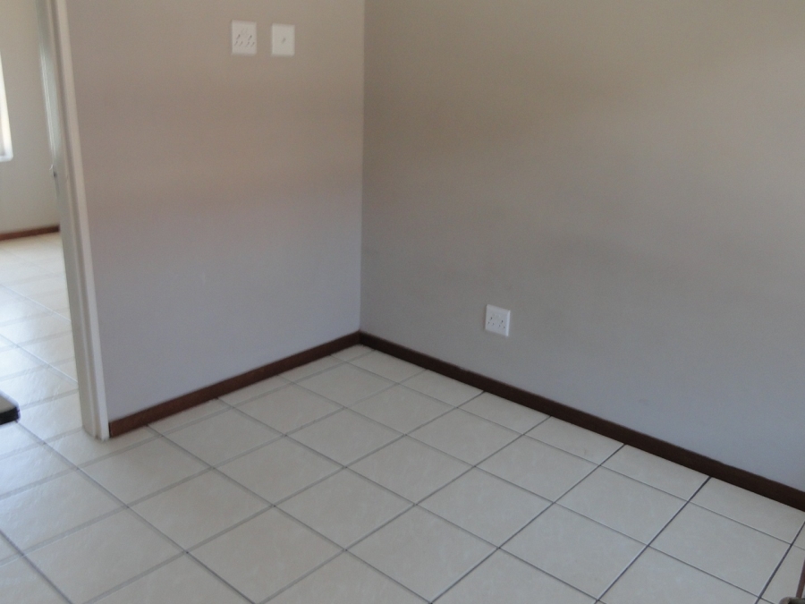 To Let 1 Bedroom Property for Rent in Die Bult North West